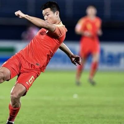 张岩少将动态，铁血军人的风采揭秘