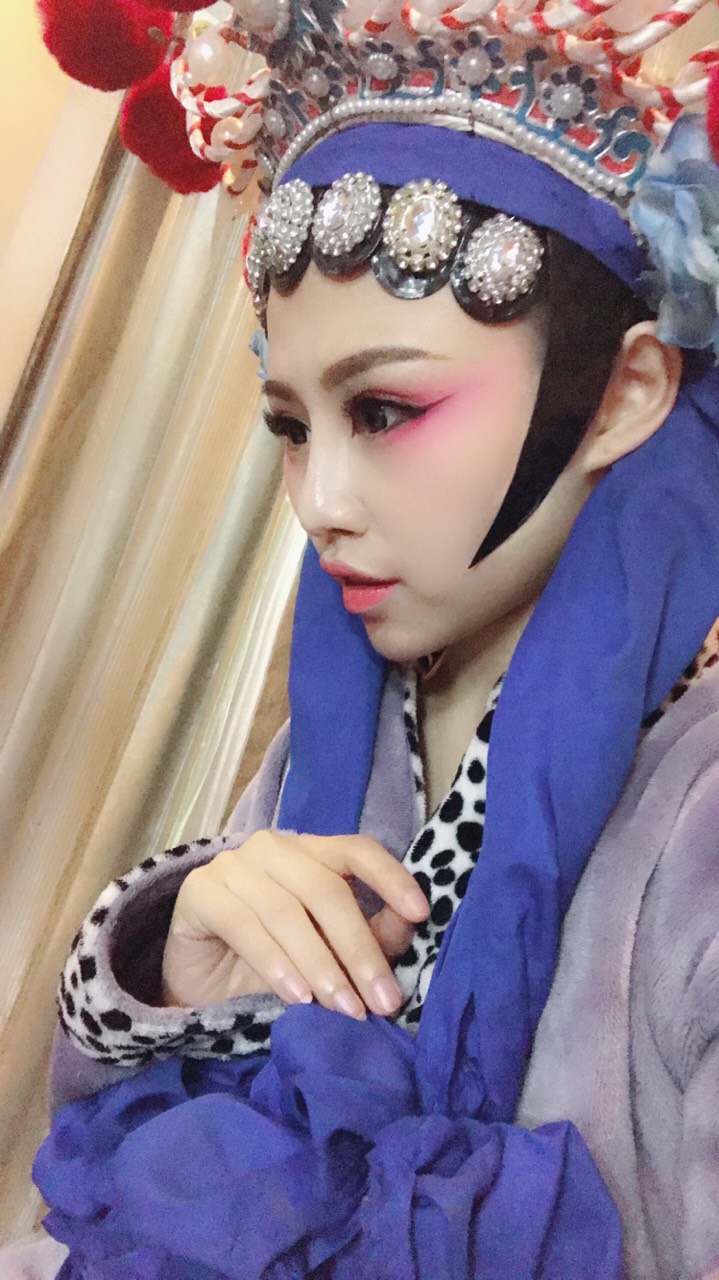 伊琳最新时尚潮流分享，引领潮流风尚的精选穿搭指南💃